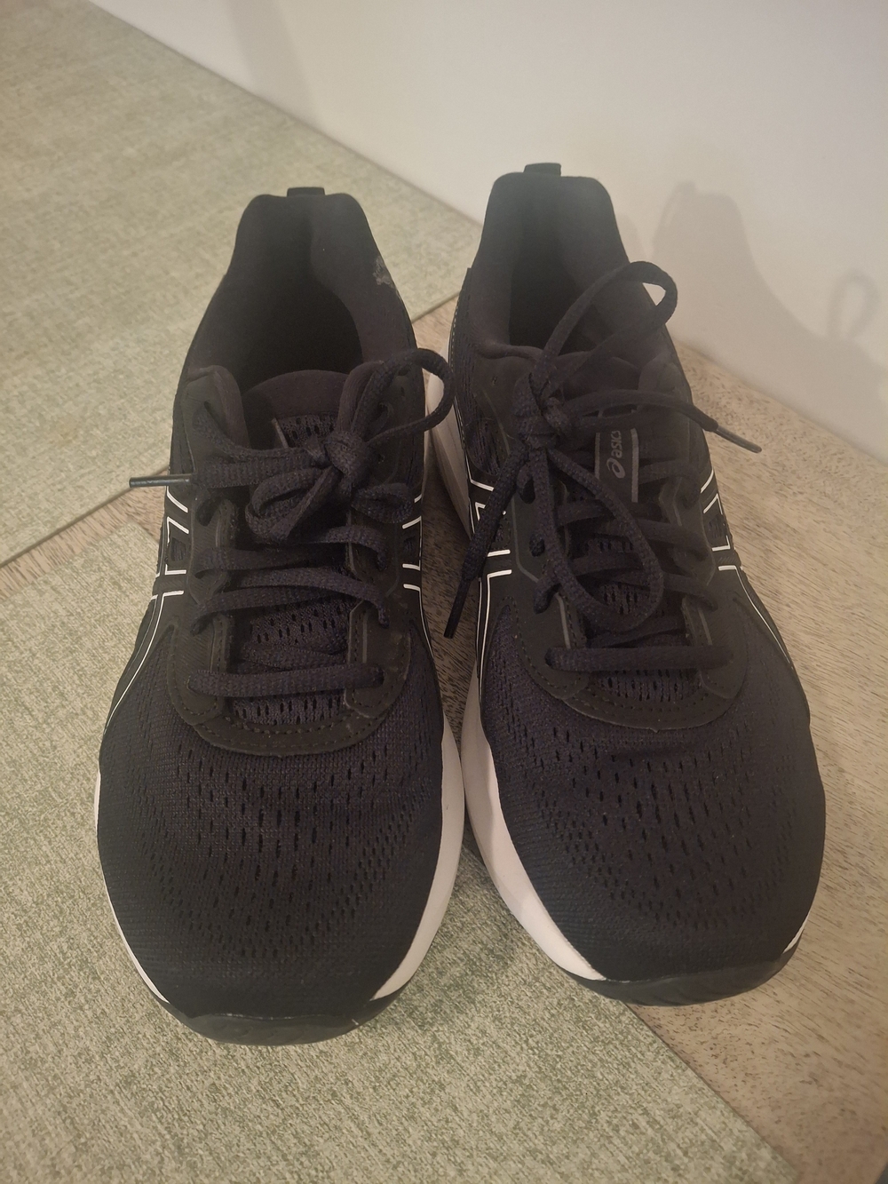 ASICS Men's Black Running Shoes
